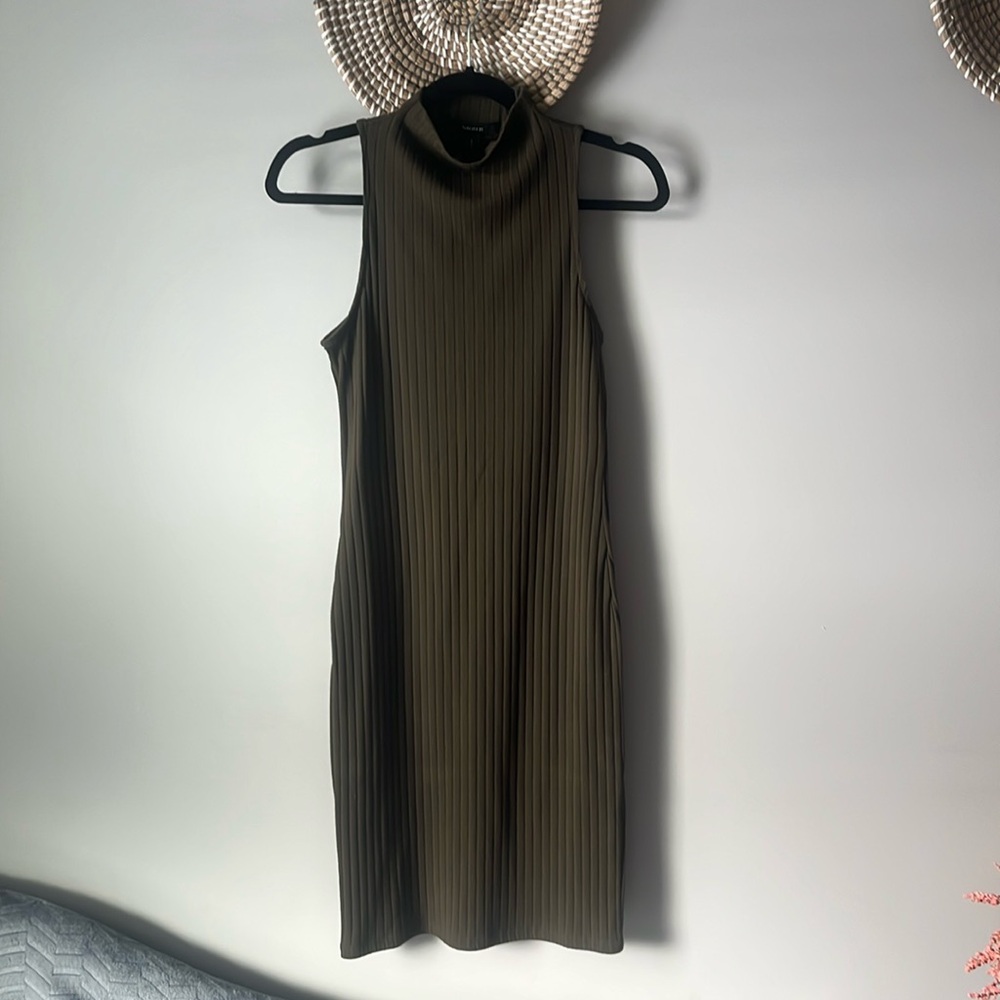 Dark Army Green Mock Neck Ribbed Bodycon Midi Dress Size Medium